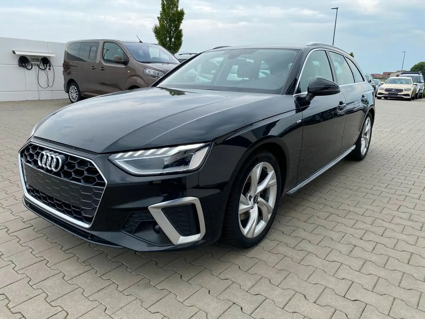 Audi A4 Avant 35 TFSI S line|Virtual|elHK|SZH|RFK Noir - 1