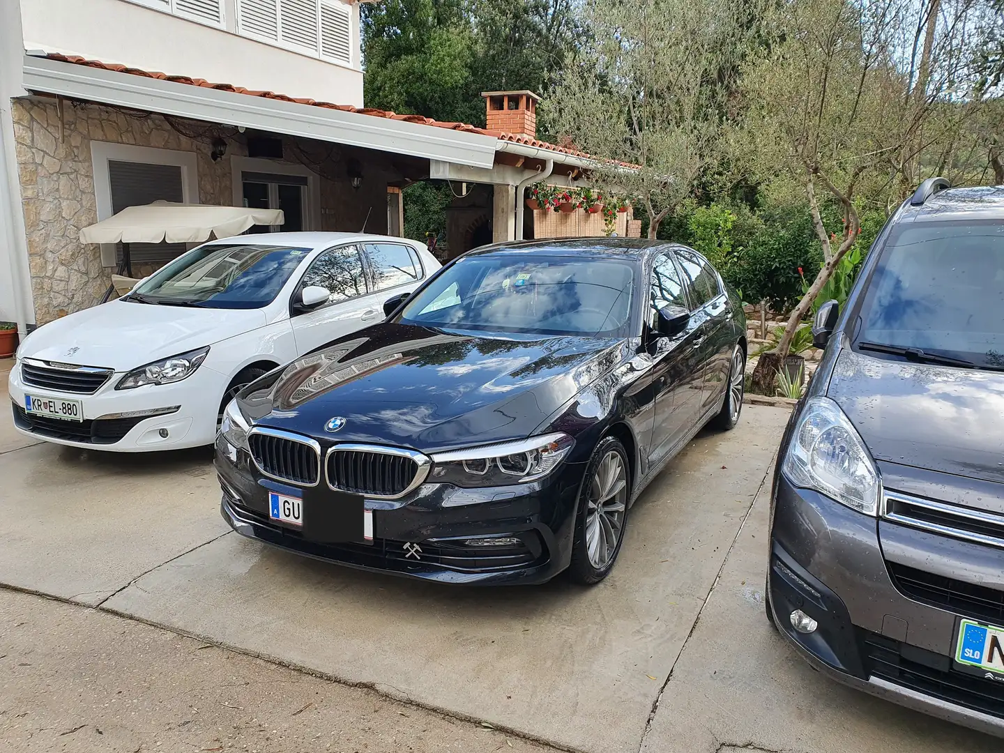 BMW 520 520d xDrive Aut. Schwarz - 1