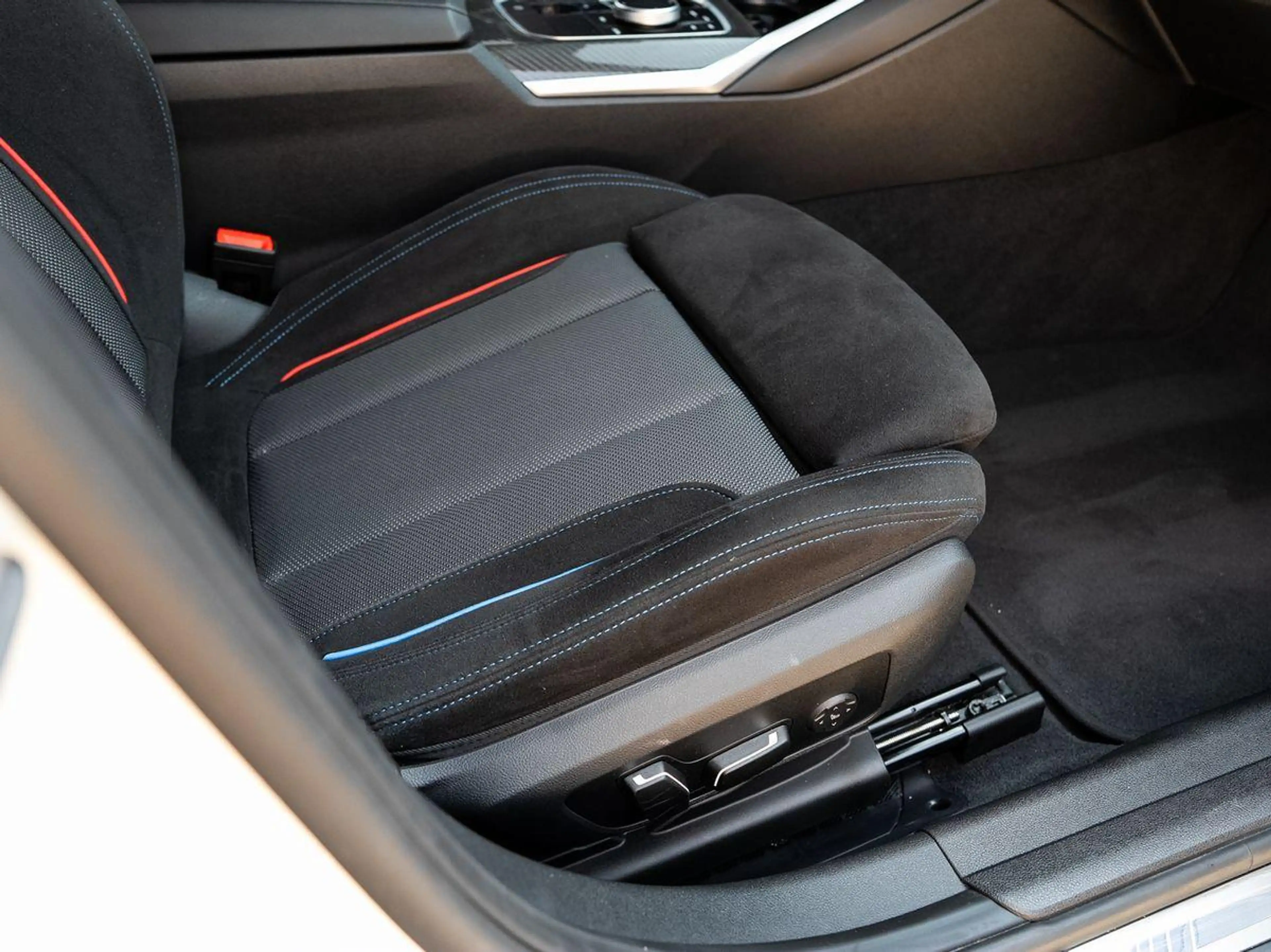 BMW 340 xDrive Tour M Sport PRO DrAssProf PANO H&K — photo 15