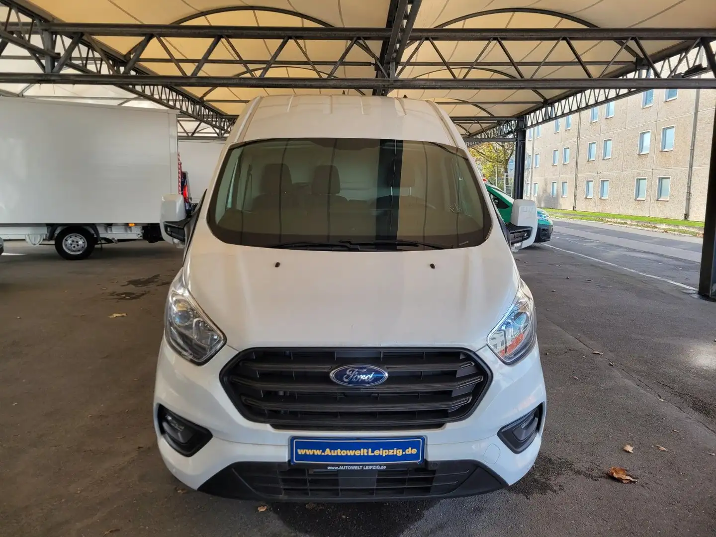 Ford Transit Custom 300 L2H2 130 Trend hoch/lang Klim Weiß - 2