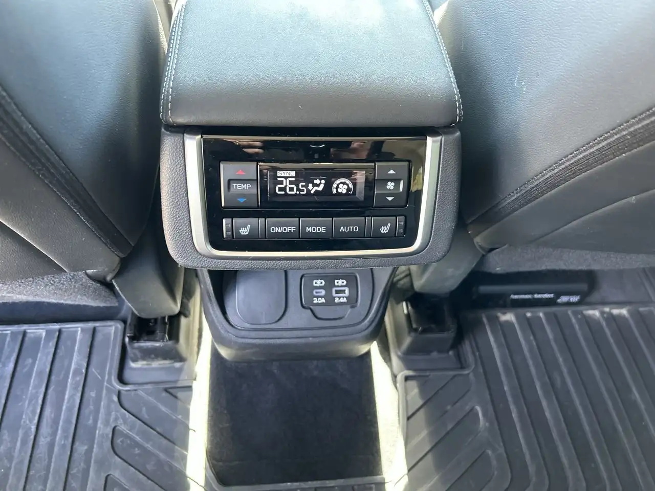 Subaru Ascent снимка Subaru Ascent