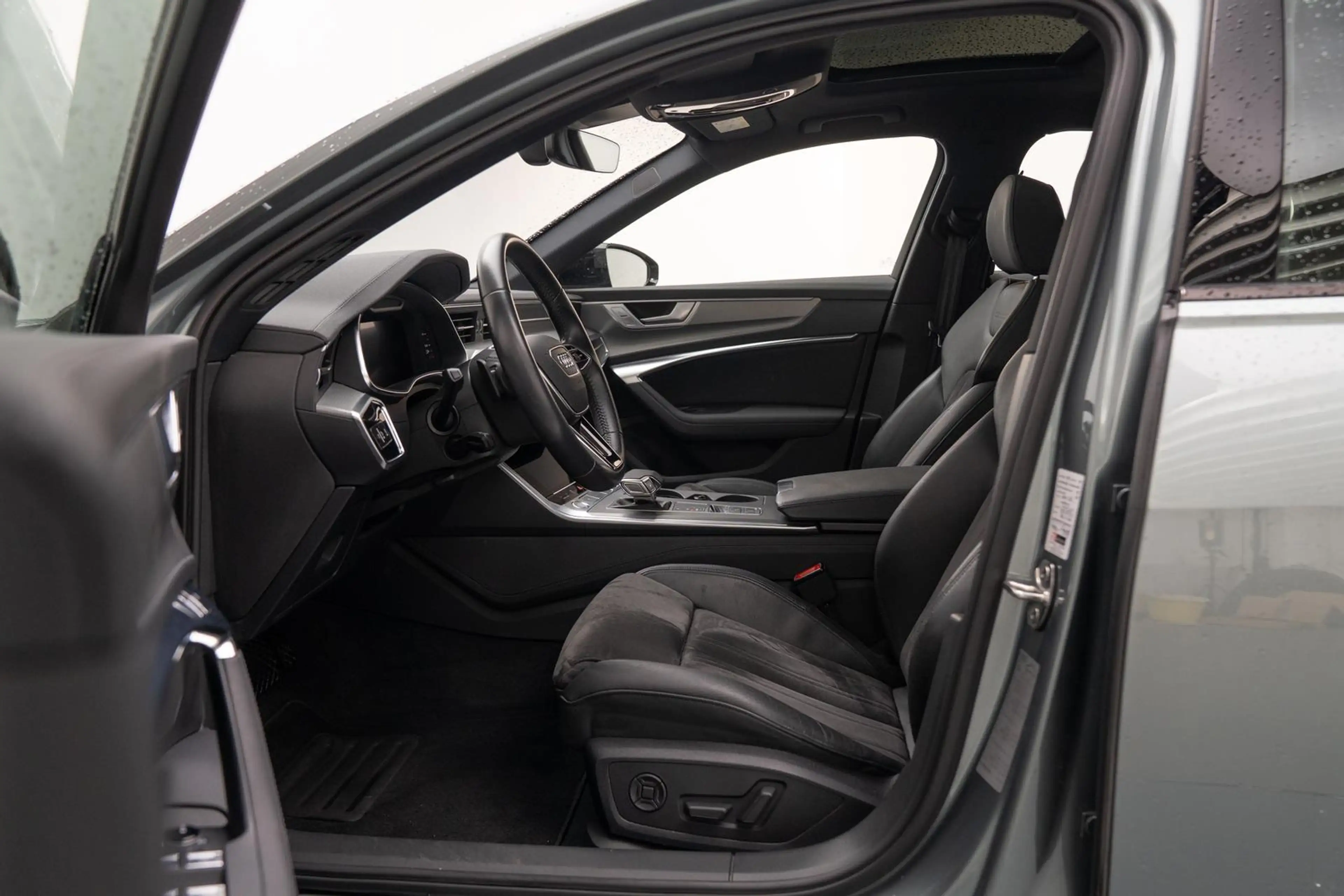 Audi A6 allroad 50 TDI 20 Years*MATRIX*HUD*PANO*B&O* — photo 12