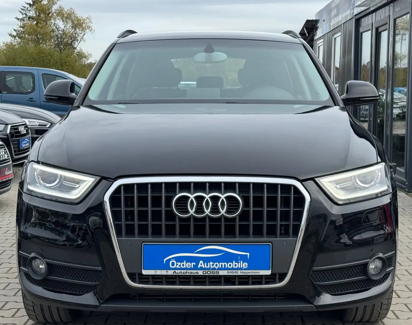 Audi Q3 2.0 TDI+Finanzierung+Garantie+ Schwarz - 2