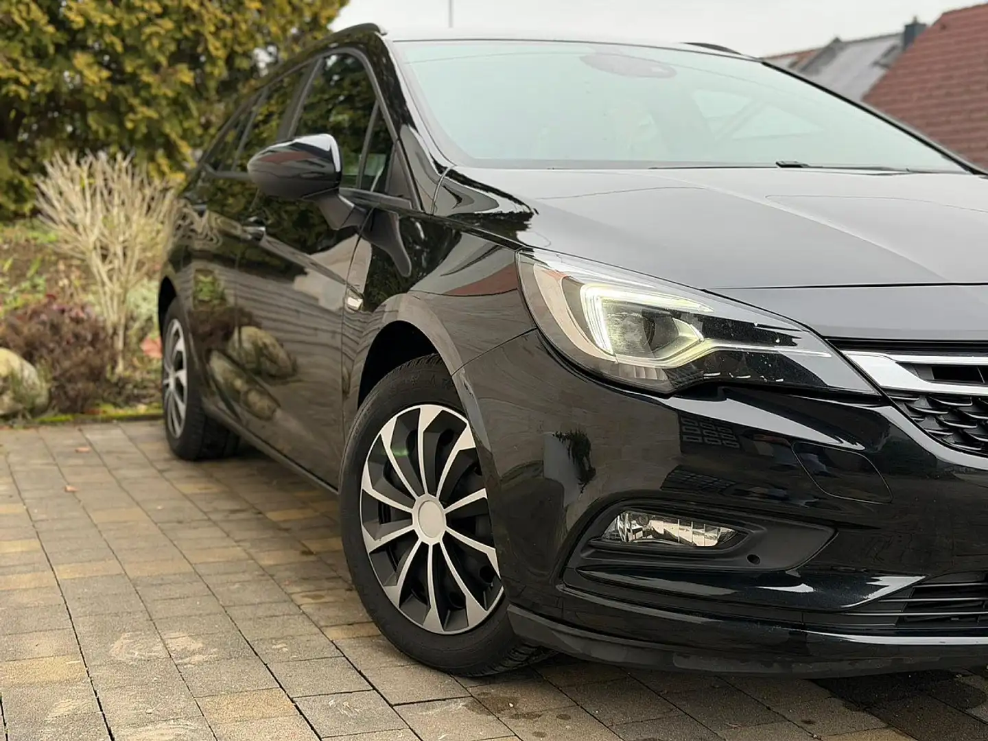 Opel Astra ST 1,6 CDTI ECOTEC Edition S/S Schwarz - 2
