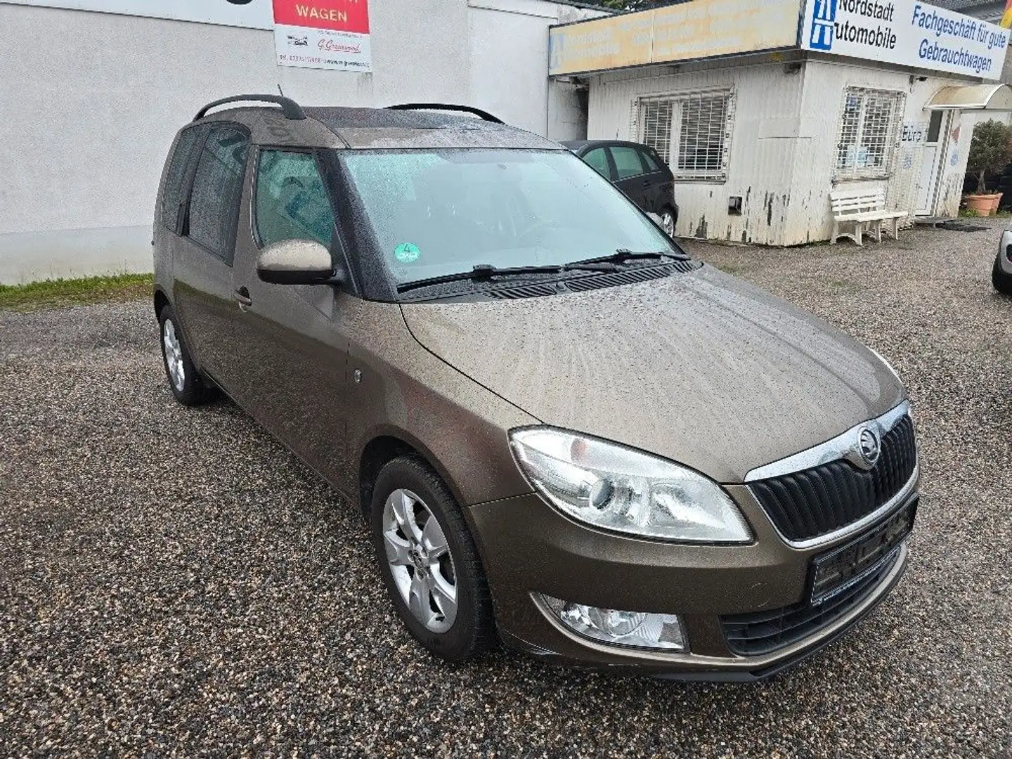 Skoda Roomster 1.2 Ambition*Klima*SHZ*PDC*Alu* Braun - 2