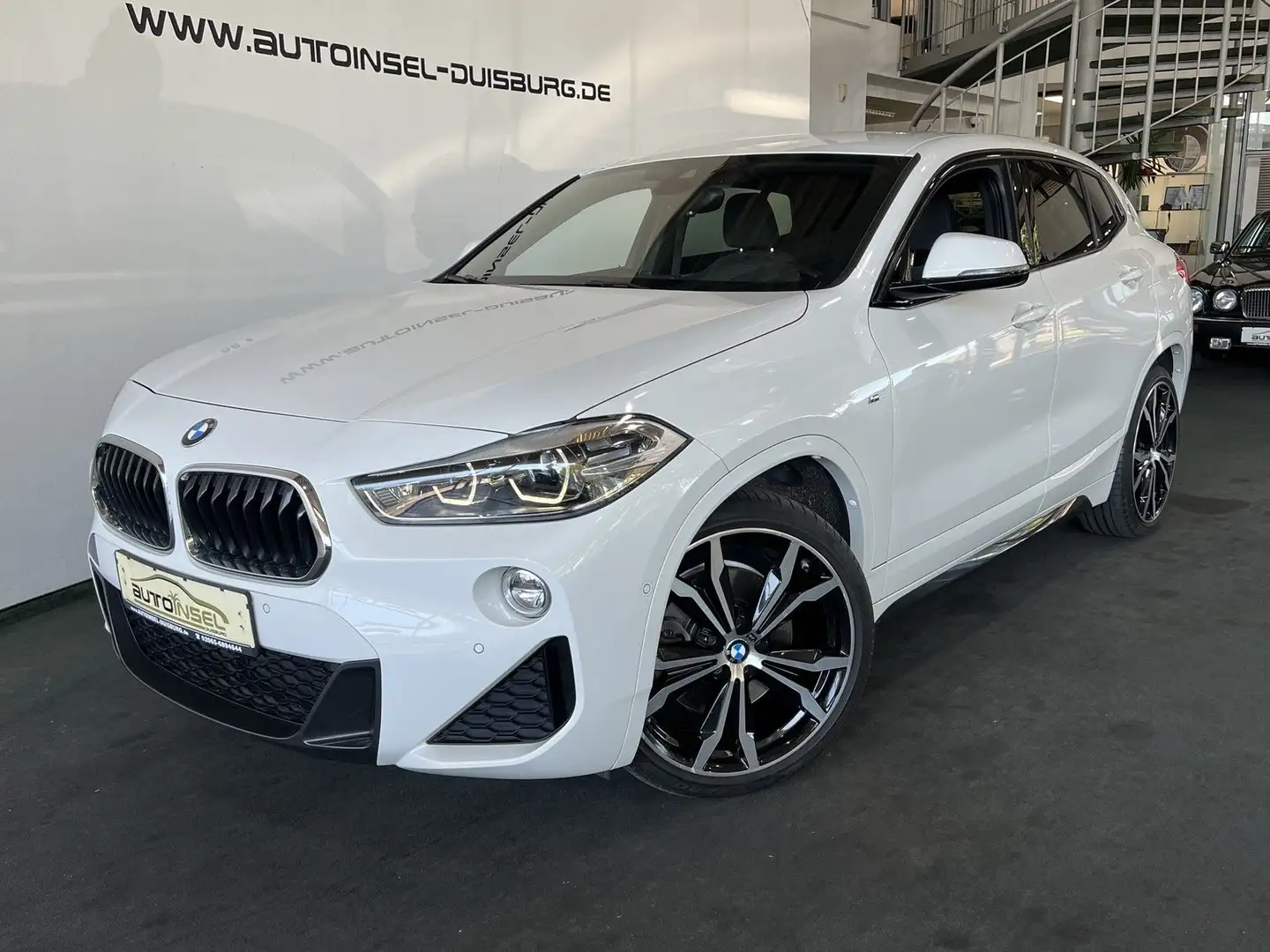 BMW X2 xDrive 20d M-Sport Aut. HuD AHK Navi LED 20" Wit - 1