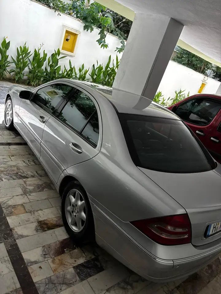 Mercedes-Benz C 220 CDI Avantgard, foto 4