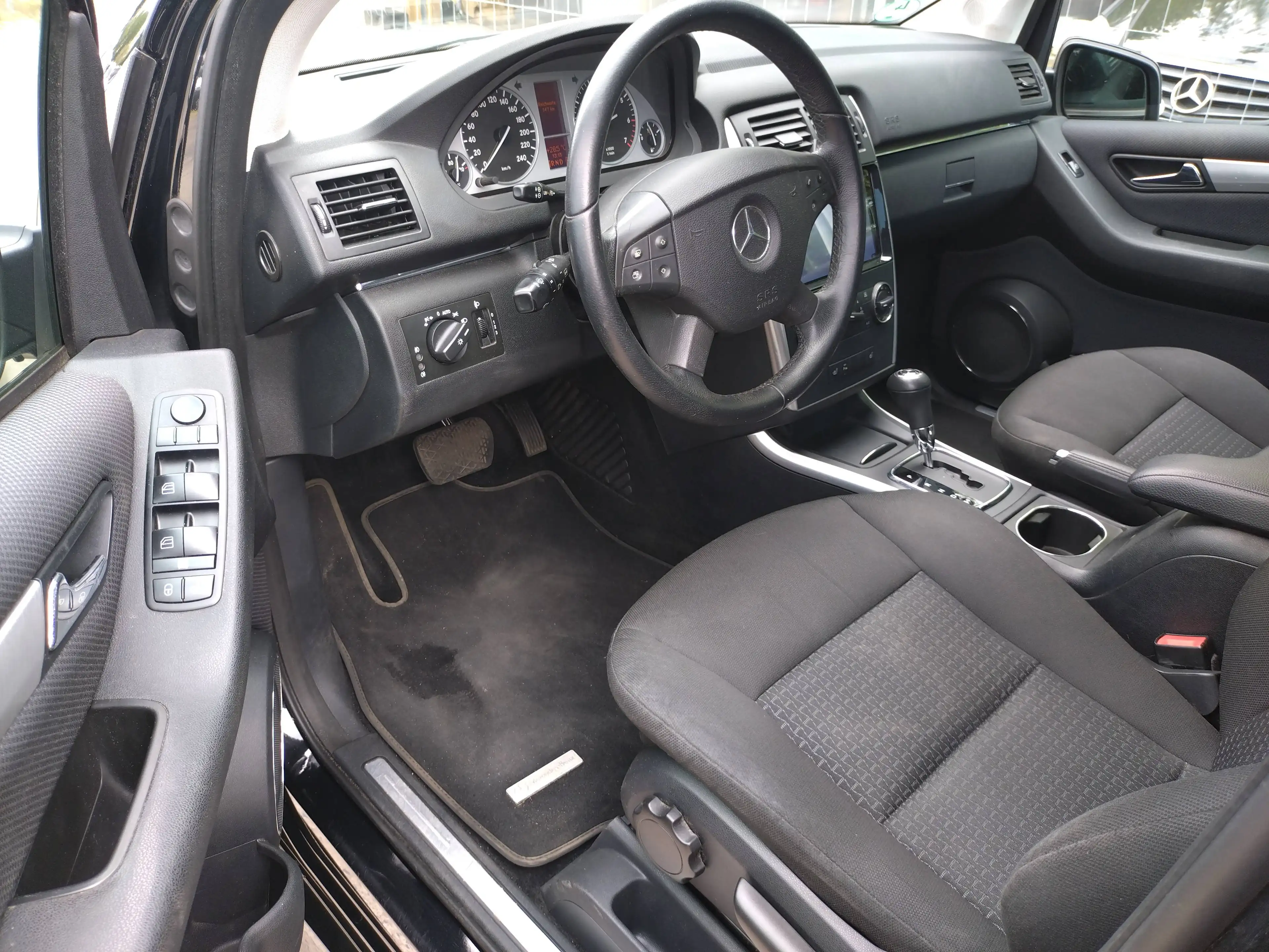 Mercedes-Benz B 160 B 160 +Navi+SHZ+PDC+Temp+Blue+N.Tüv — photo 6