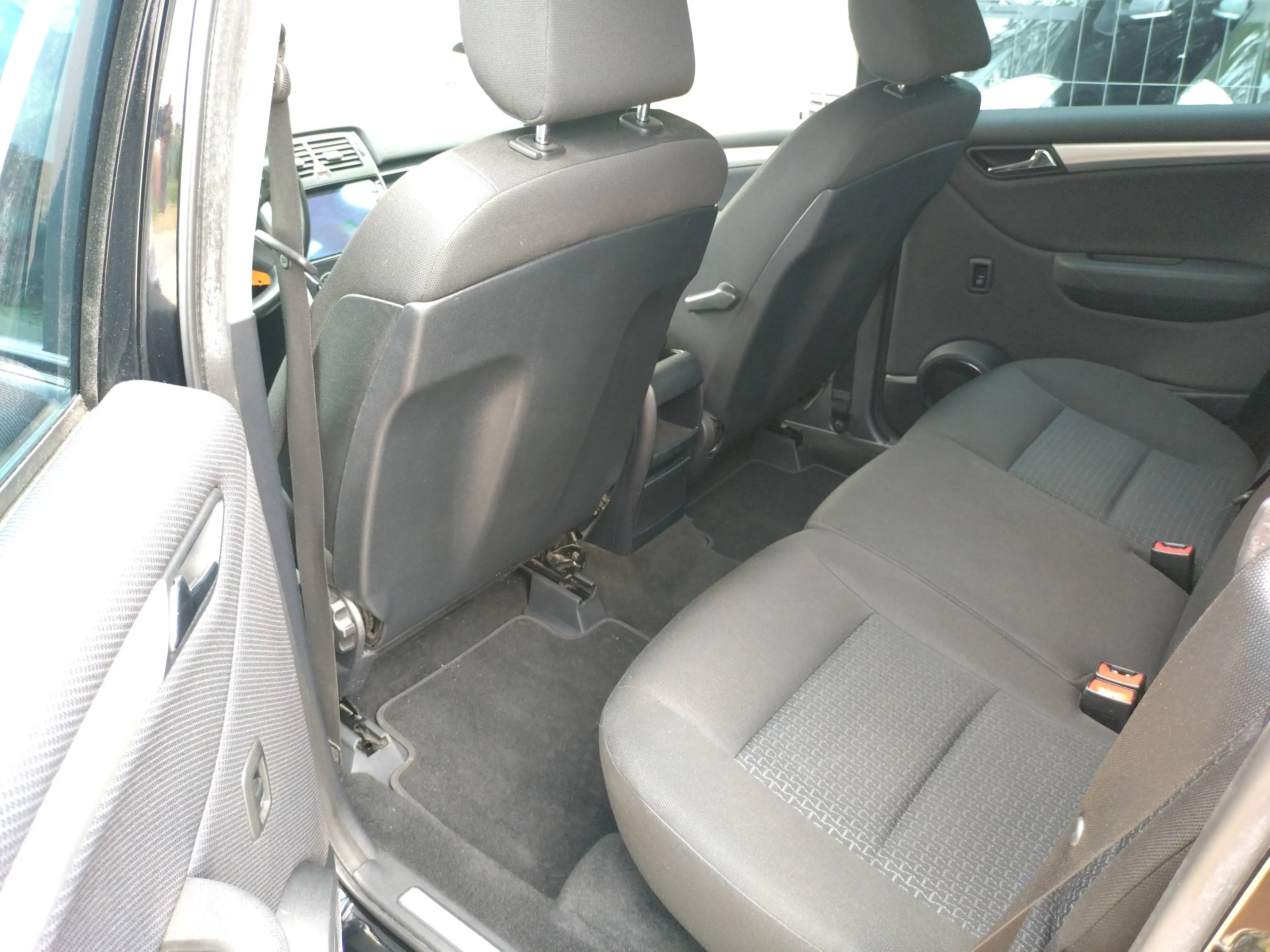 Mercedes-Benz B 160 B 160 +Navi+SHZ+PDC+Temp+Blue+N.Tüv — photo 7