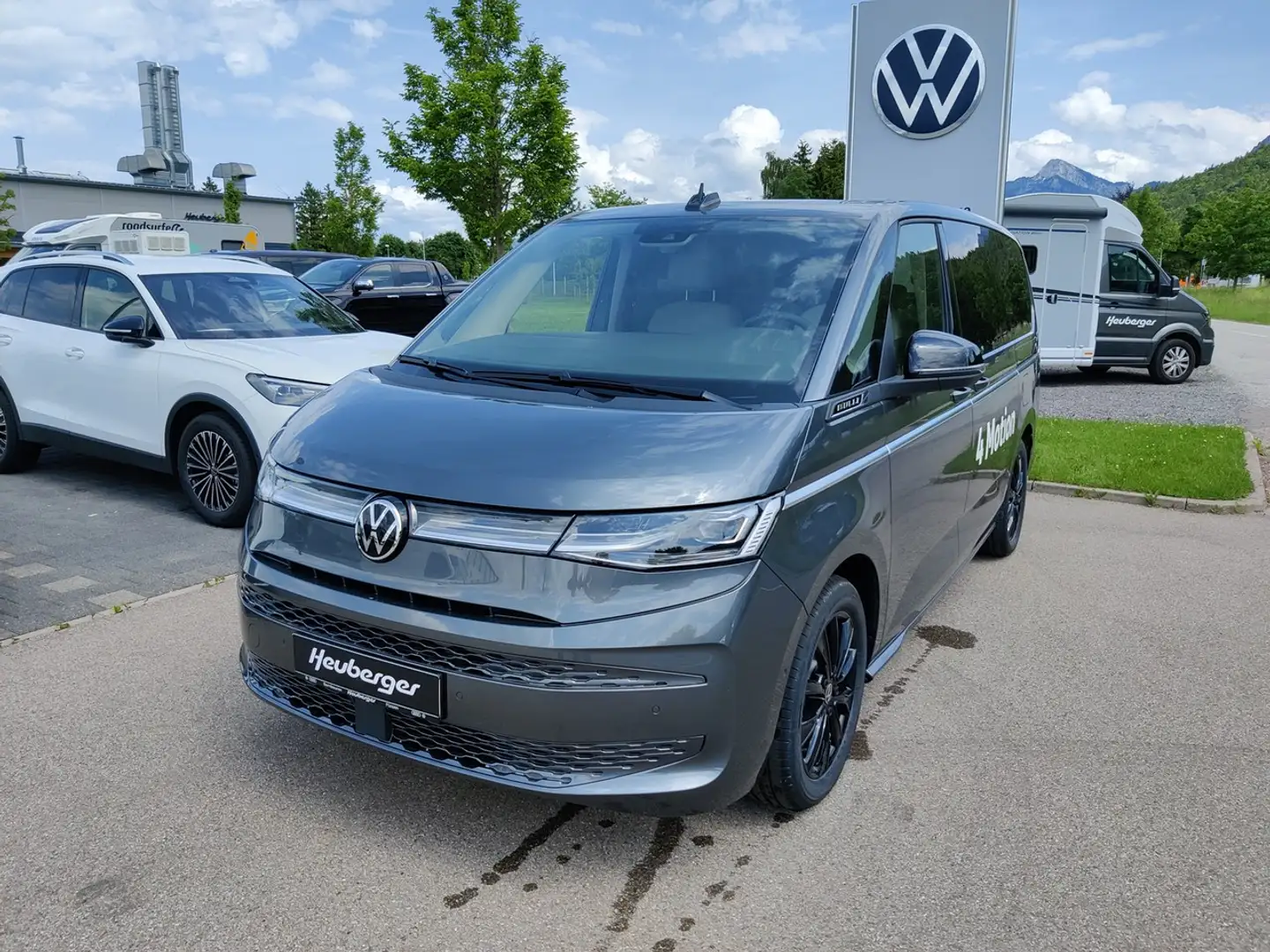 Volkswagen LT Multivan Style 1,5 l 130 kW eHybrid OPF Style Grau - 1