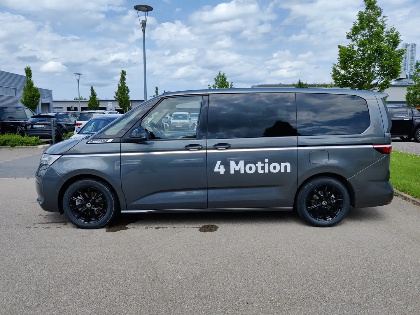 Volkswagen LT Multivan Style 1,5 l 130 kW eHybrid OPF Style Grau - 2