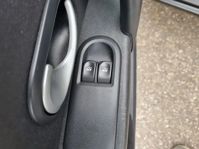Renault Clio view 14