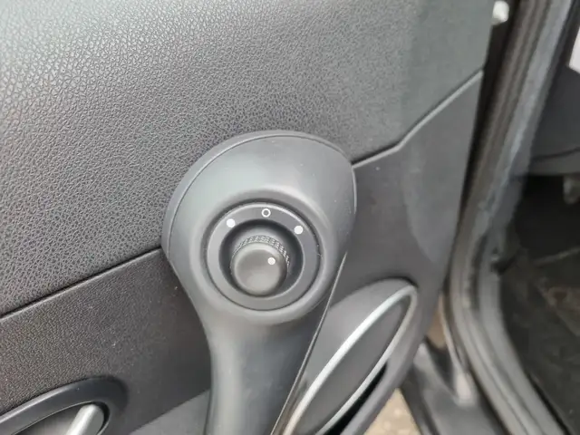 Renault Clio view 13
