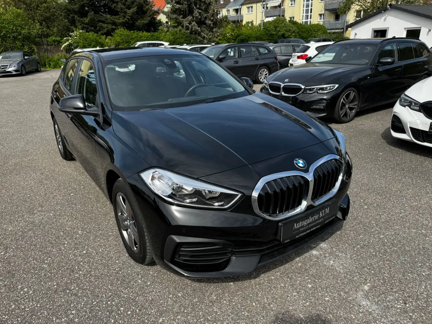 BMW 118 i Lim Aut Advantage|Apple CarPlay|NAVI|TEMPO| Black - 1