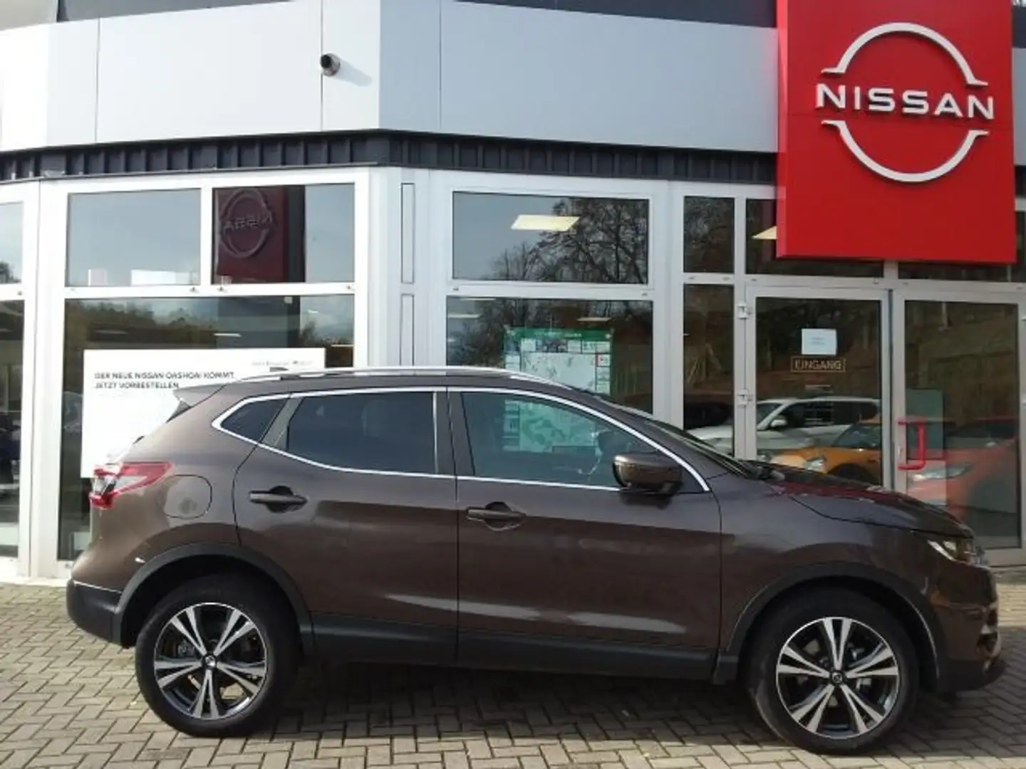 Nissan Qashqai 1.7 dCi N-Connecta 4x4 Braun - 2