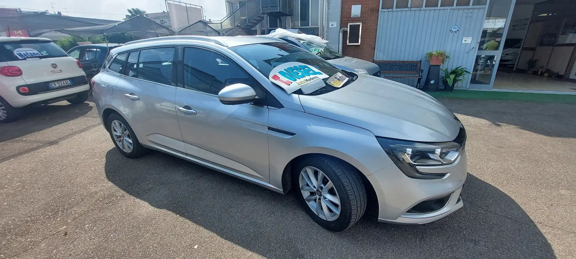 Renault Megane Megane IV 2016 Sporter Sporter 1.5 dci  90cv Argento - 2