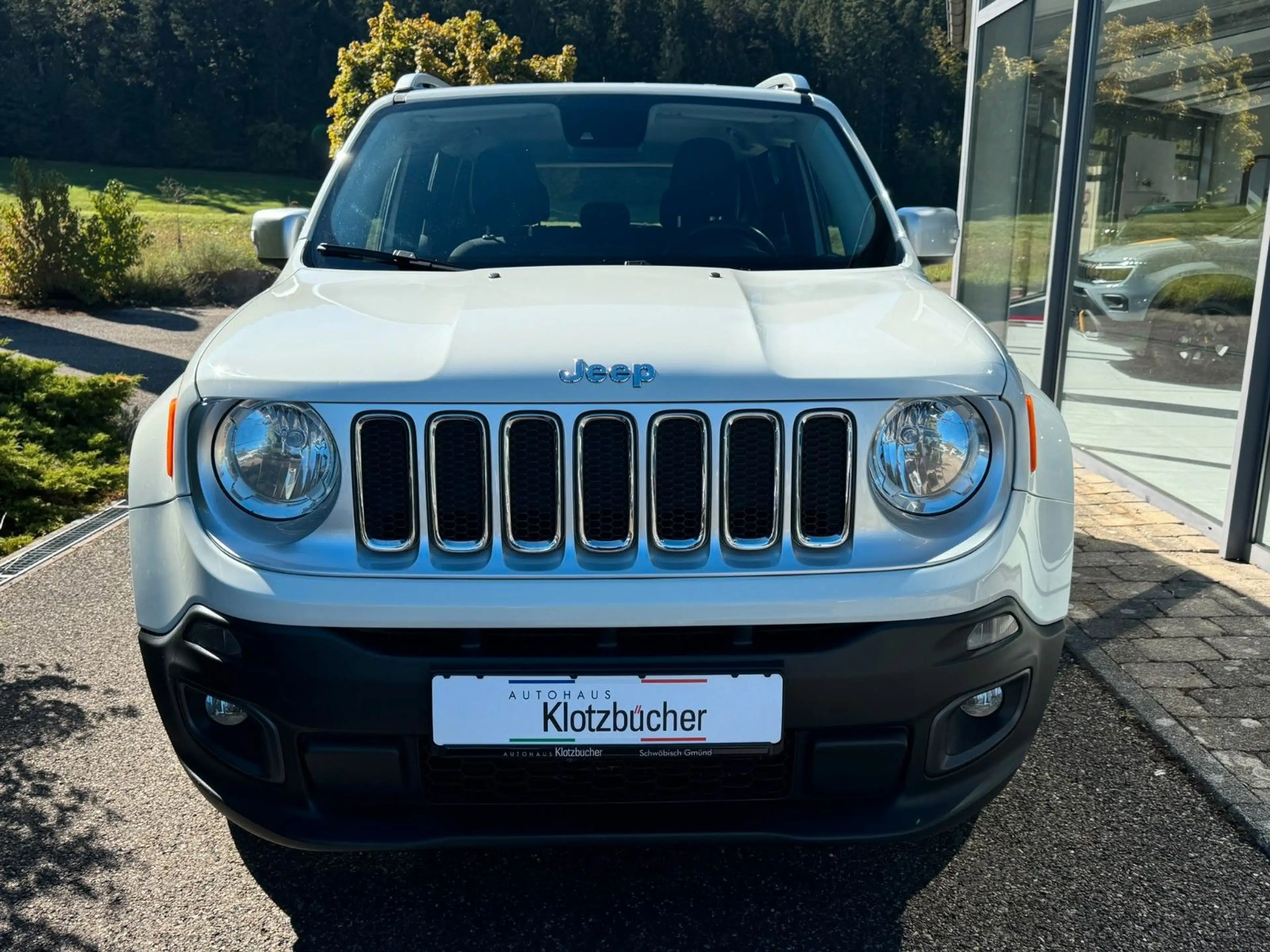 Jeep Renegade Limited 4WD — photo 7