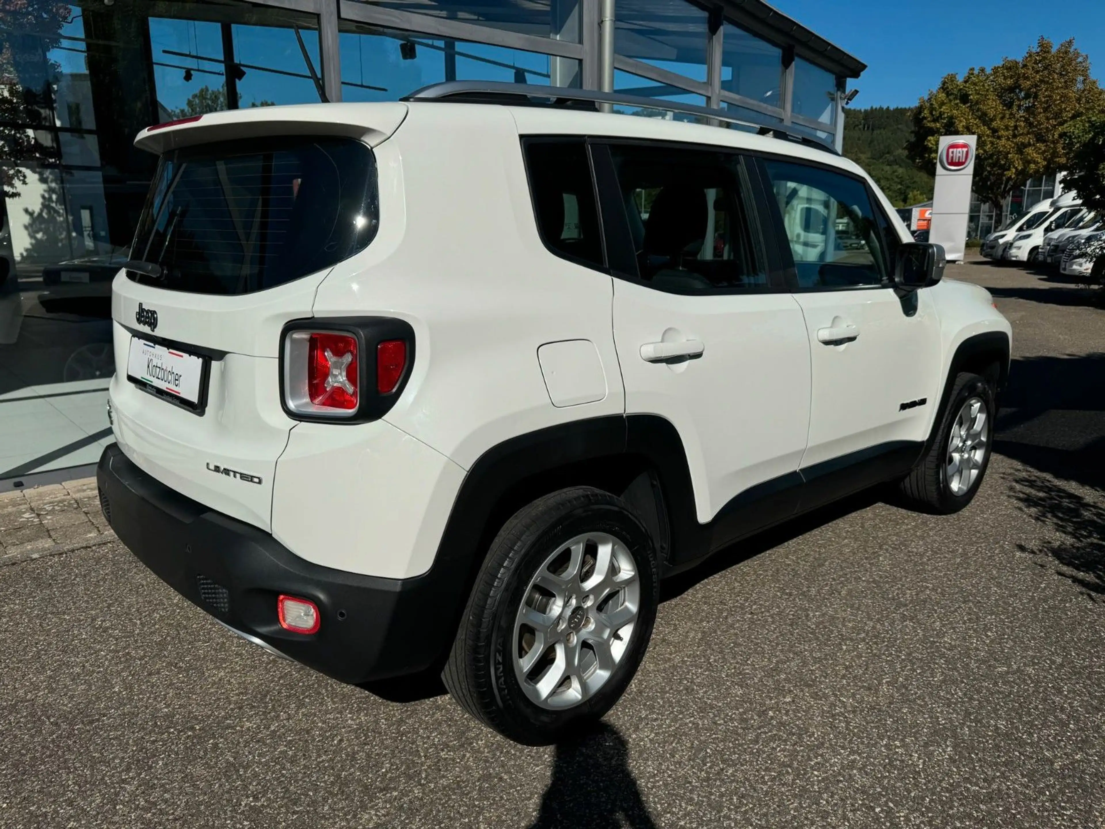 Jeep Renegade Limited 4WD — photo 5