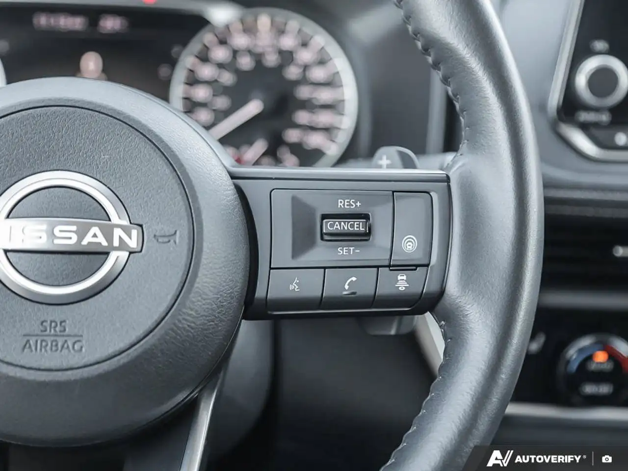 Nissan Rogue fotografie Nissan Rogue