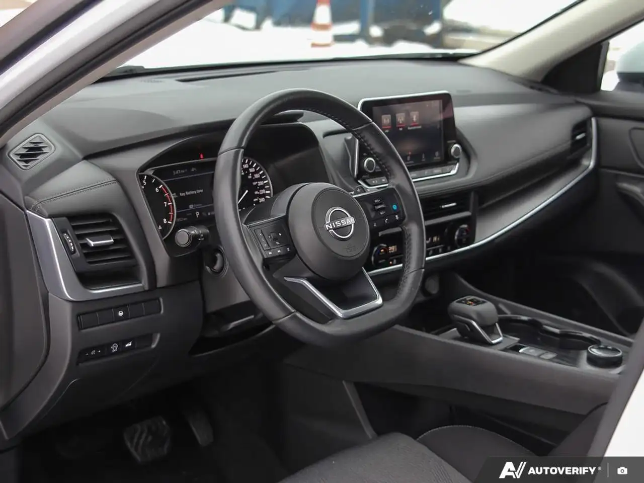 Nissan Rogue снимка Nissan Rogue