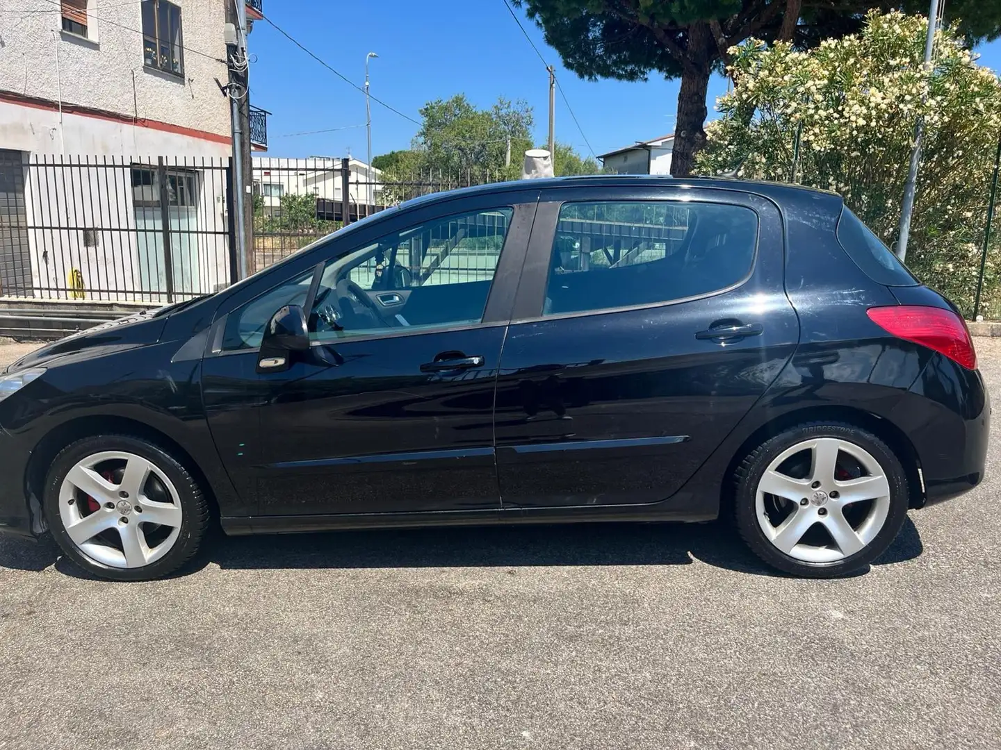 Peugeot 308 308 I 2007 5p 1.6 hdi 16v Premium 110cv 6m fap Nero - 2