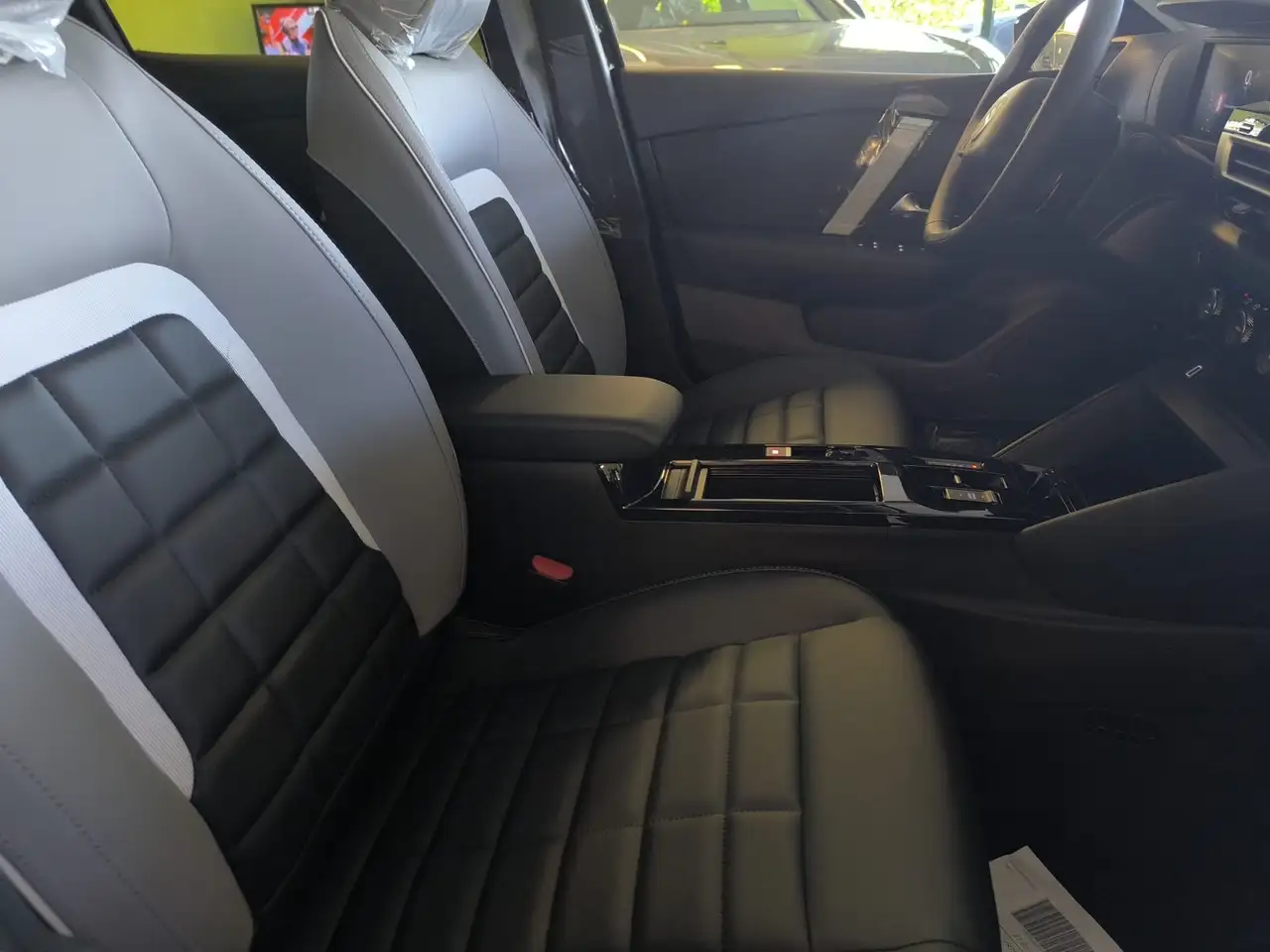 Citroen C4 IBRIDO- MAX - e DCS 6 -145 CV - 10