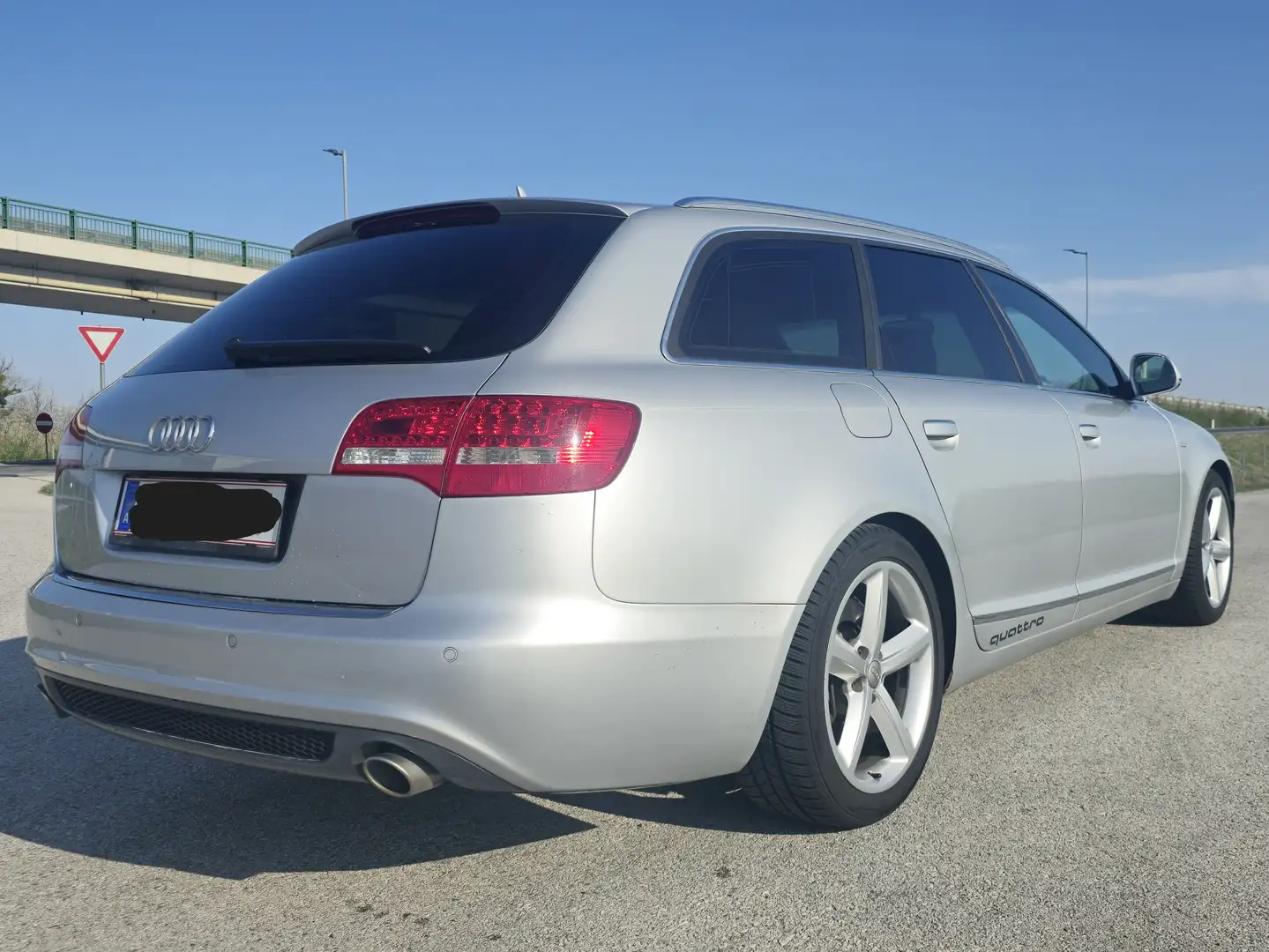 Audi A6 2,7 TDI Quattro Silber - 2