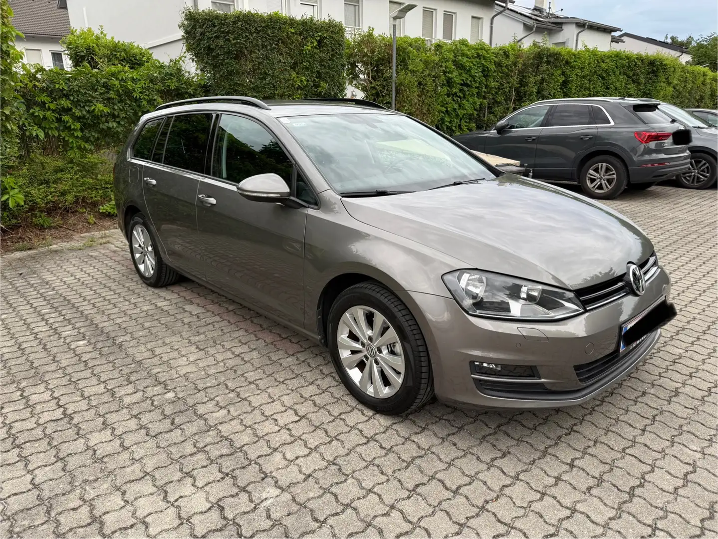 Volkswagen Golf Variant Rabbit 1,6 TDI, PDC, SHZ, TEMPOMAT, UNFALLFREI - 1