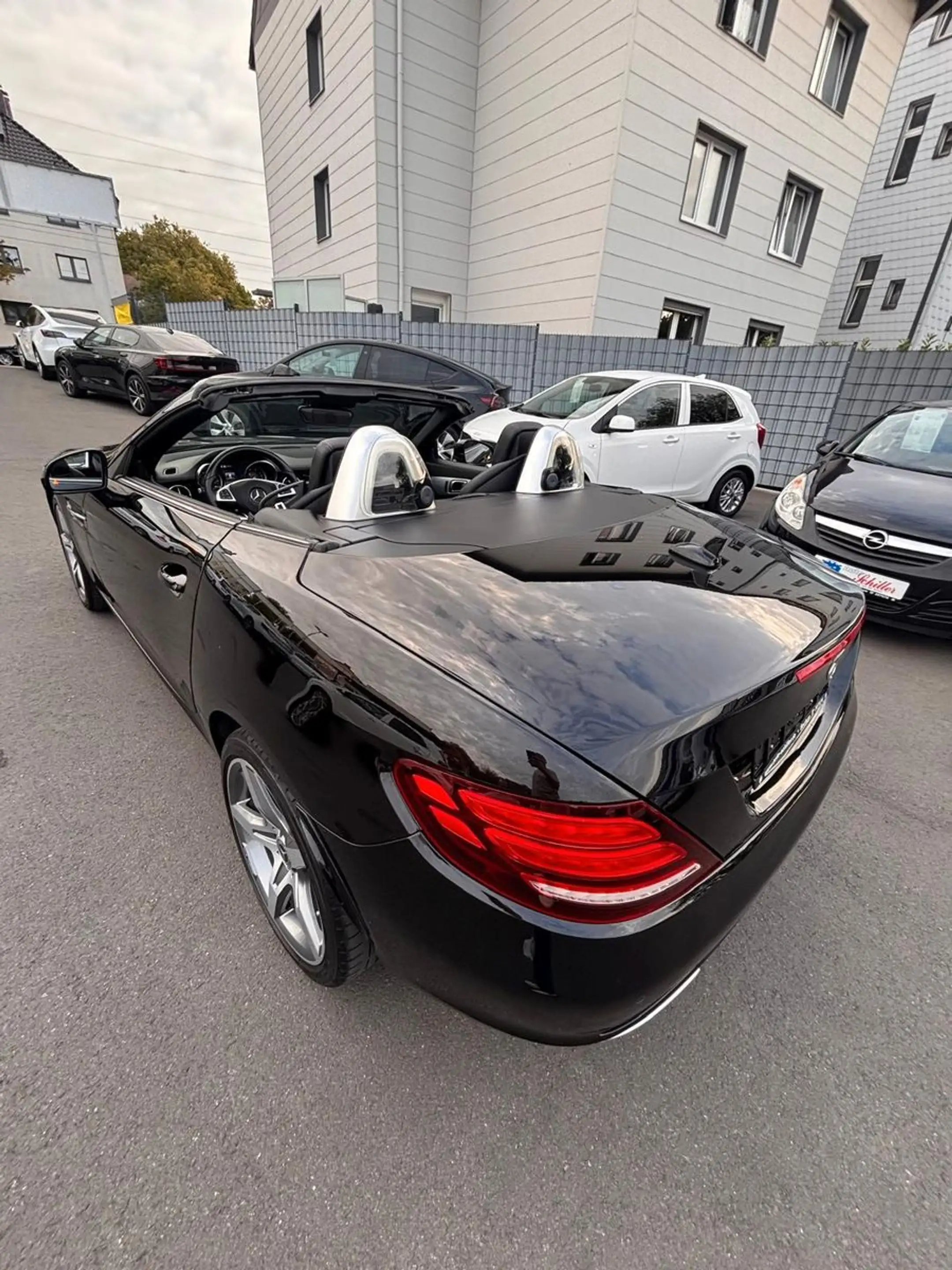 Mercedes-Benz SLC 200 Roadster # Automatik # Airscarf # 37 tkm — photo 13