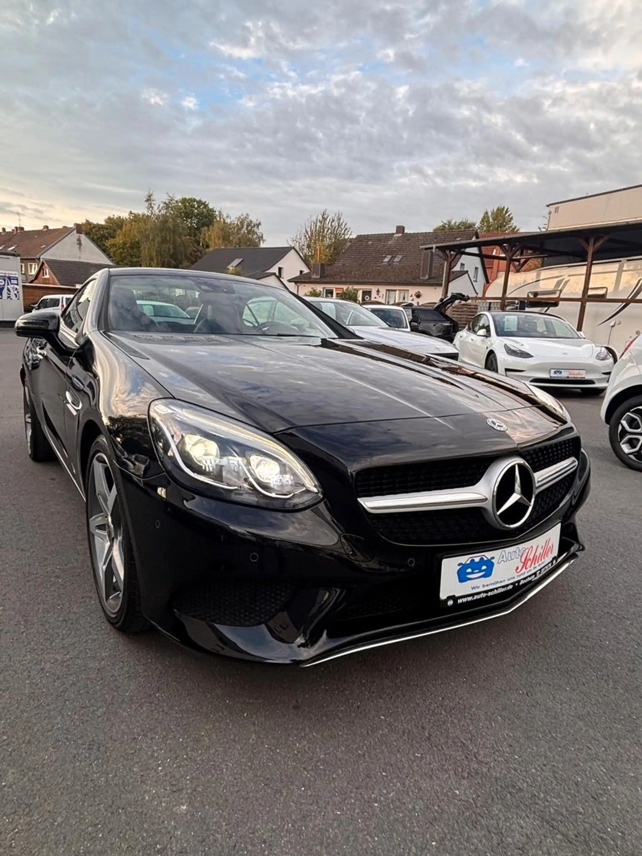 Mercedes-Benz SLC 200 Roadster # Automatik # Airscarf # 37 tkm — photo 2