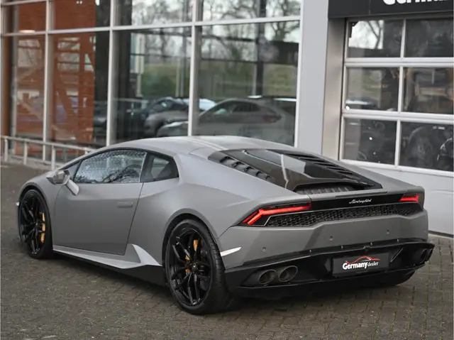 Lamborghini Huracan view 14