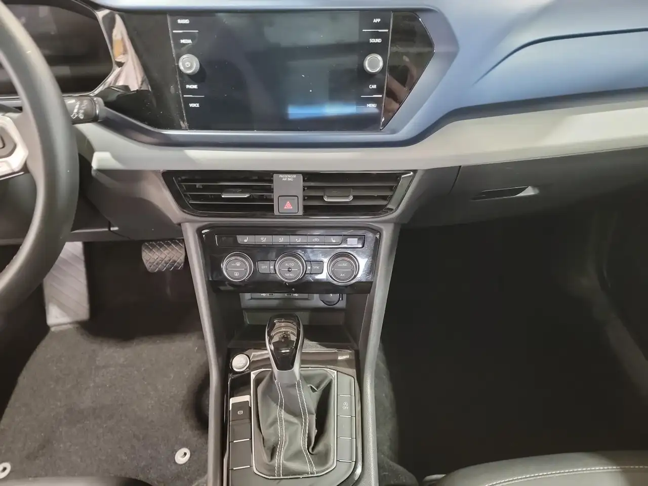 Volkswagen Taos снимка Volkswagen Taos