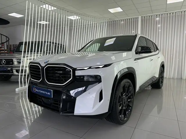 BMW XM 50e 350 kW (476 CV)