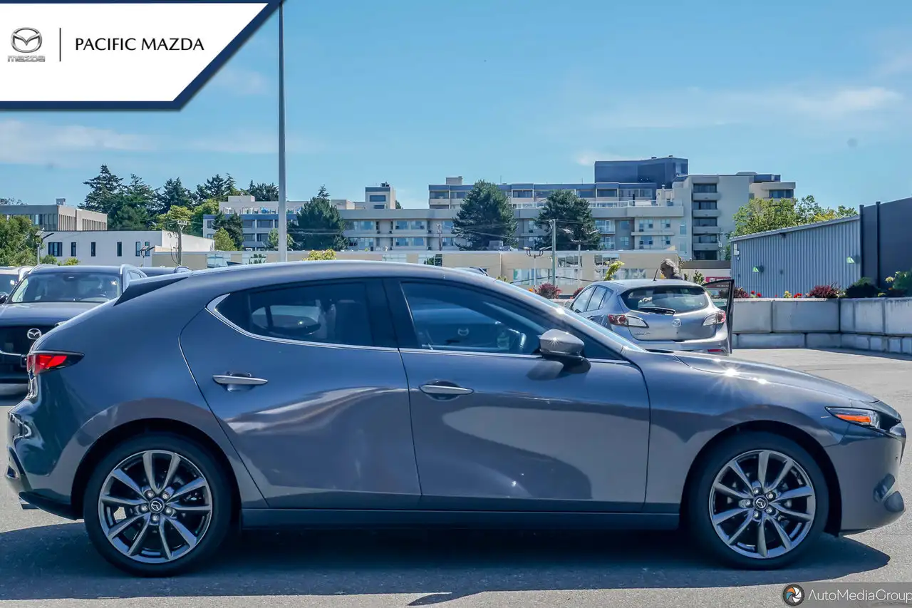 Mazda 3 photo Mazda 3