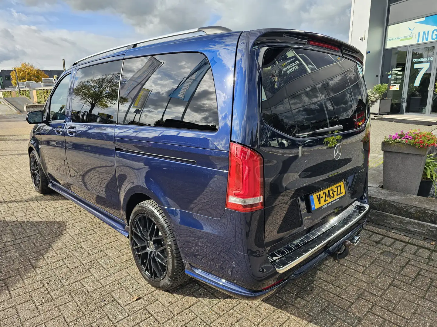Mercedes-Benz Vito 114 CDI Lang DC Comfort Automaat | Luxe DC | Navi Blauw - 2
