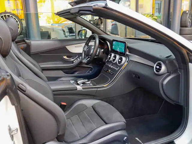 Mercedes-Benz C-Class view 10