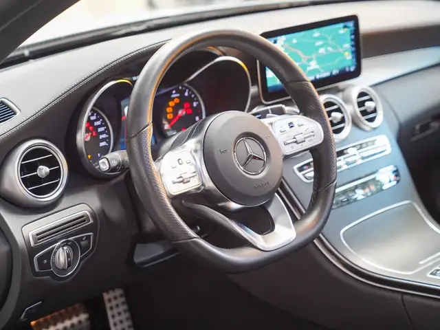 Mercedes-Benz C-Class view 15