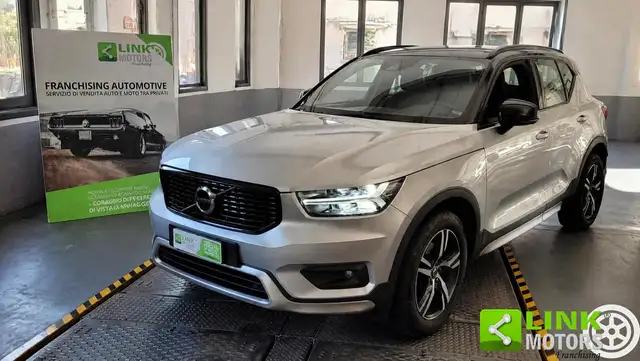 Volvo XC40 D4 AWD Geartronic R-design