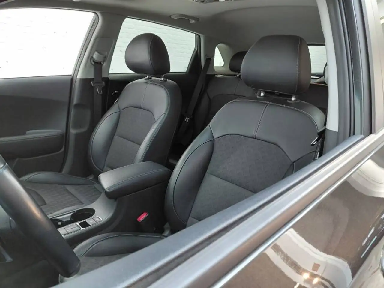 Kia Niro 2 1.6 GDi HEV 6DCT Pulse 11