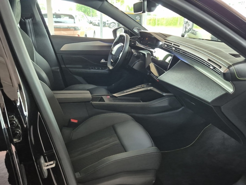 Peugeot 408 Hybrid GT Shz Navi Kamera 360 PDC v+h — photo 12
