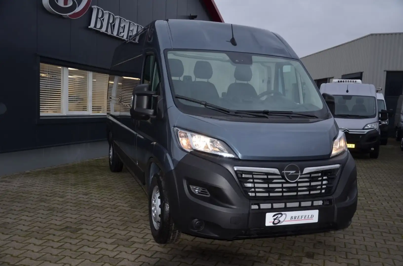 Opel Movano 2.2D 140pk Maxi, 3000kg trekgewicht, Apple carplay Grijs - 2