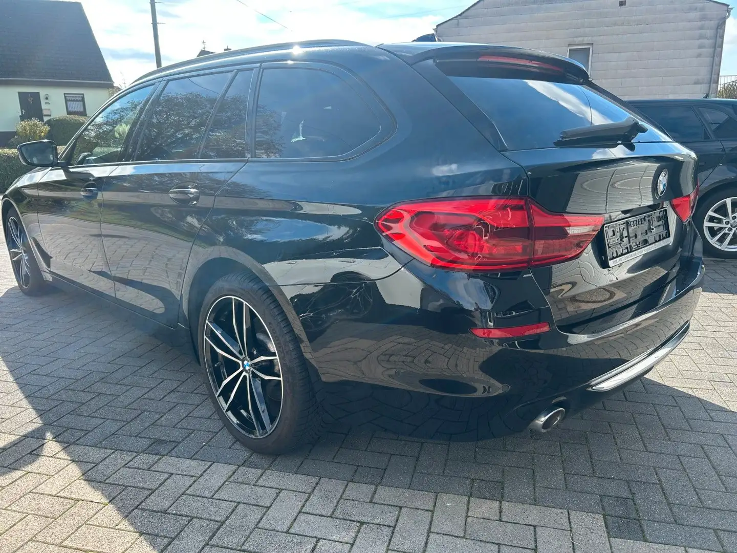 BMW 520 Baureihe 5 Touring 520 d Luxury Line Schwarz - 2