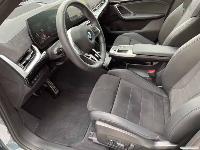 BMW X1 view 10