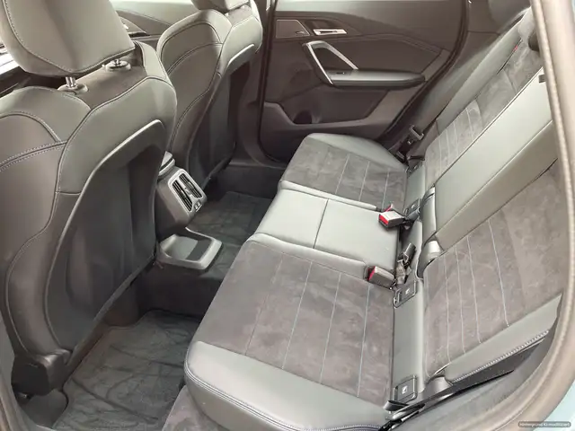 BMW X1 view 11