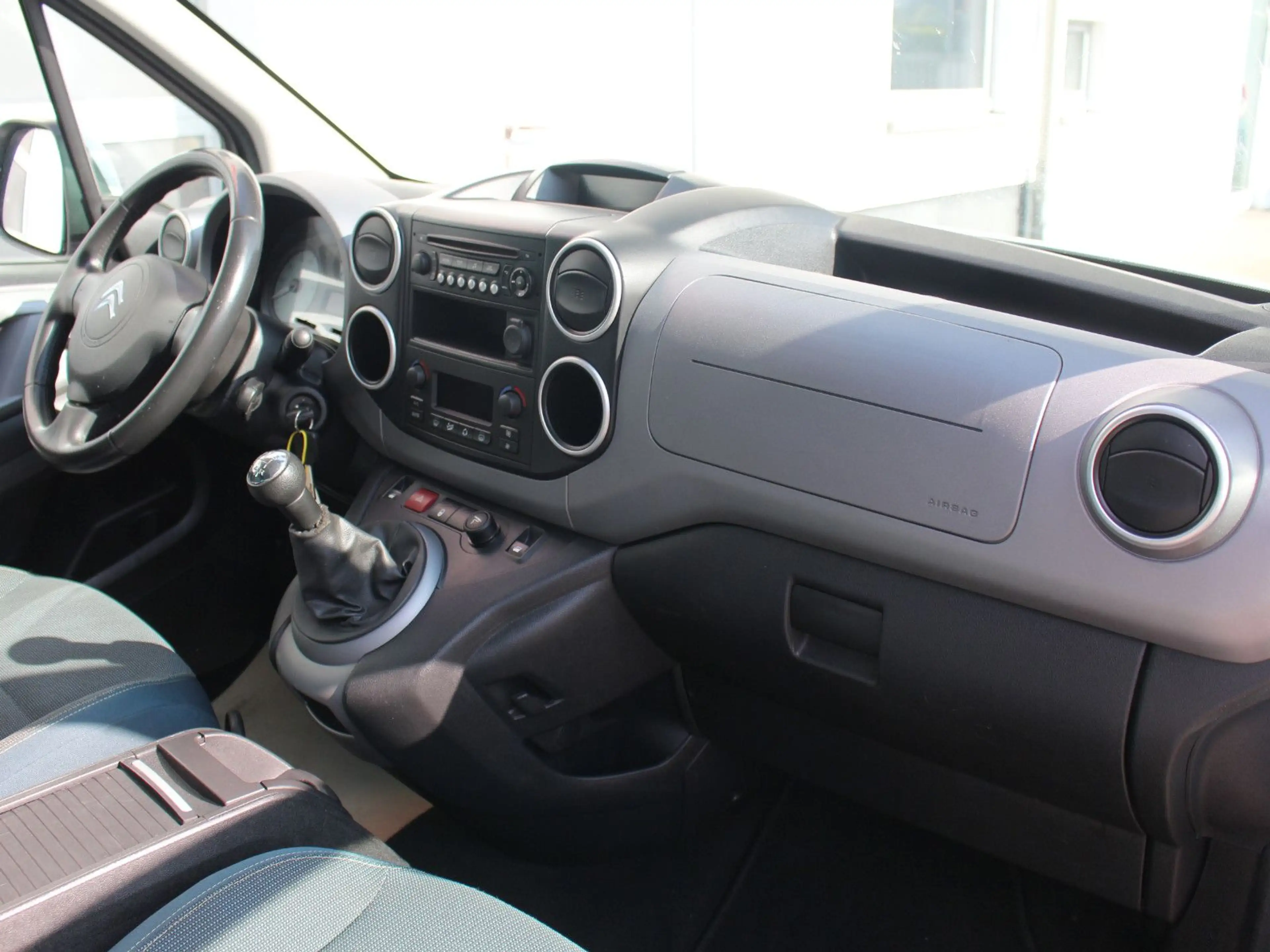 Citroen Berlingo Kombi Selection 1.2 12V AHK PDC SHZ Tem — photo 8