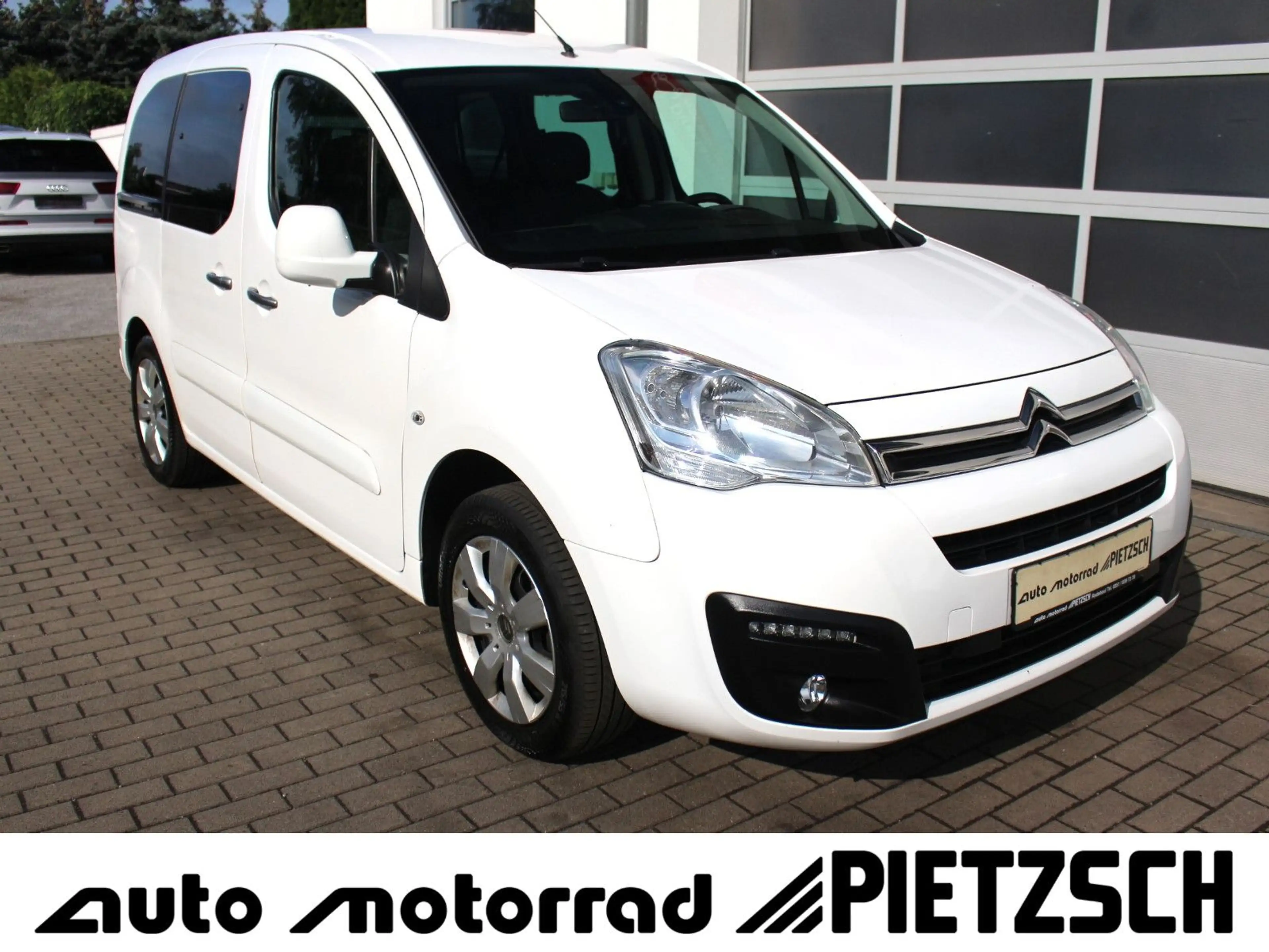 Citroen Berlingo Kombi Selection 1.2 12V AHK PDC SHZ Tem