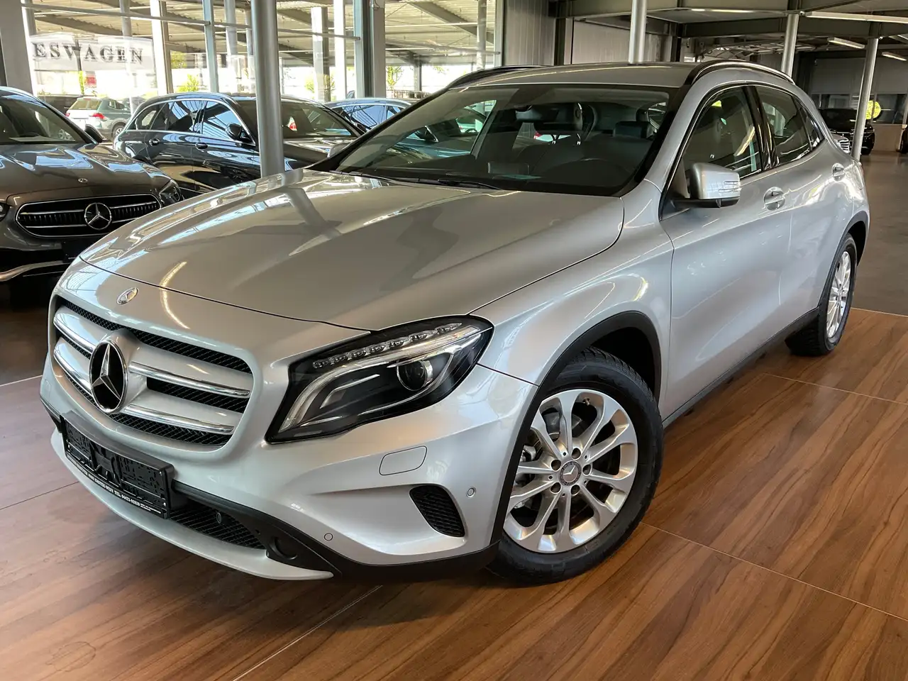 Mercedes-Benz GLA 180