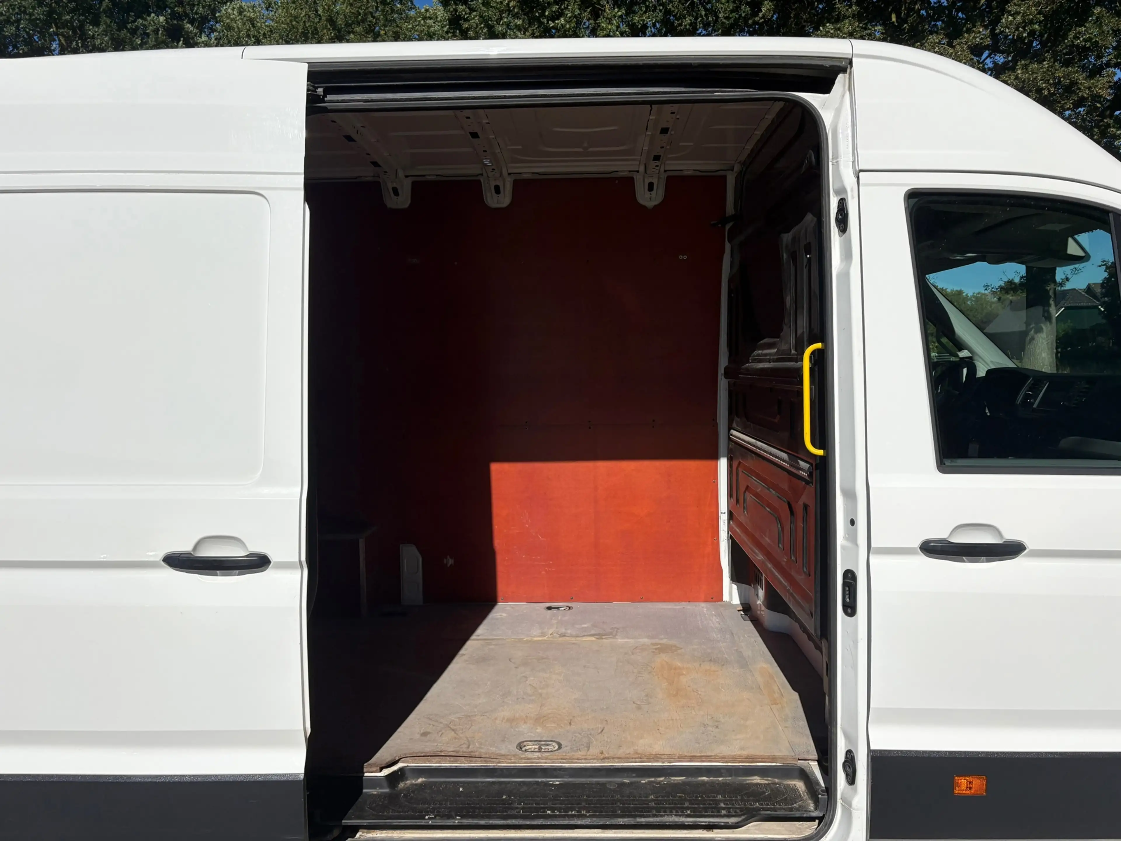 Volkswagen Crafter 35 2.0 TDI L3H2|177PK|Trekhaak 3000KG|EURO6|achter — photo 10