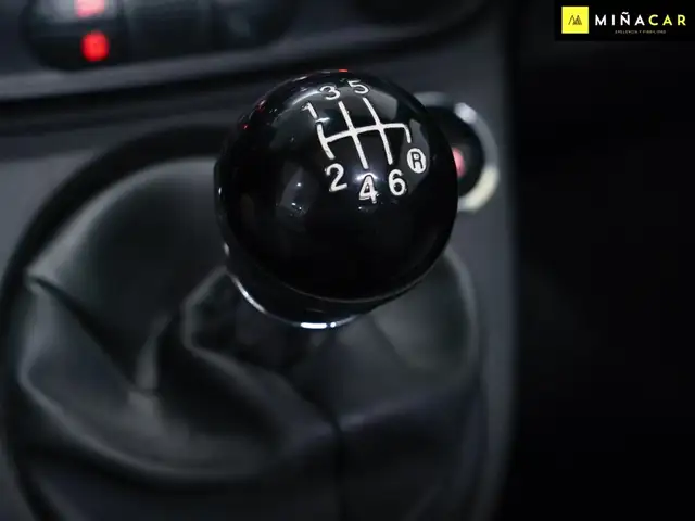 Fiat 500c view 9