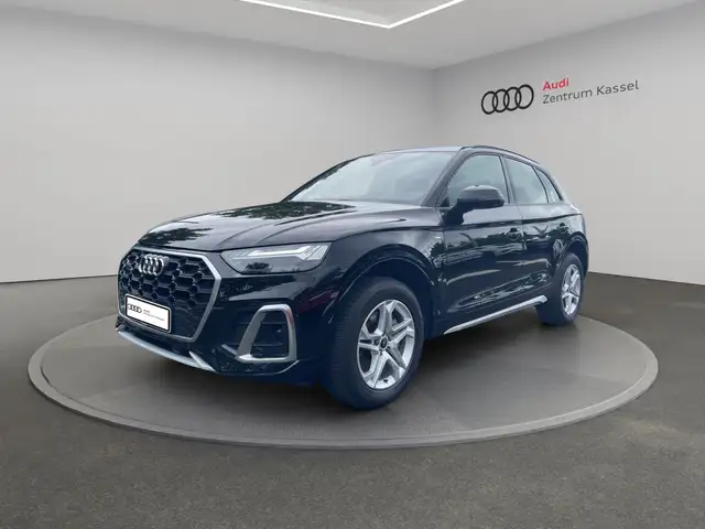Audi Q5 view 2